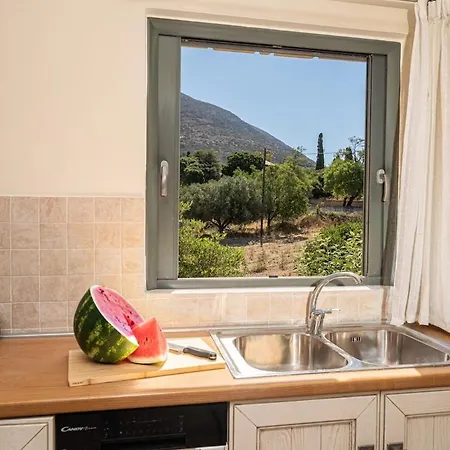 Holiday home Triodos Myrtos Divarata