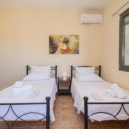 Triodos Myrtos בית נופש