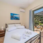 Ourania Near Myrtos Ferienhaus Divarata